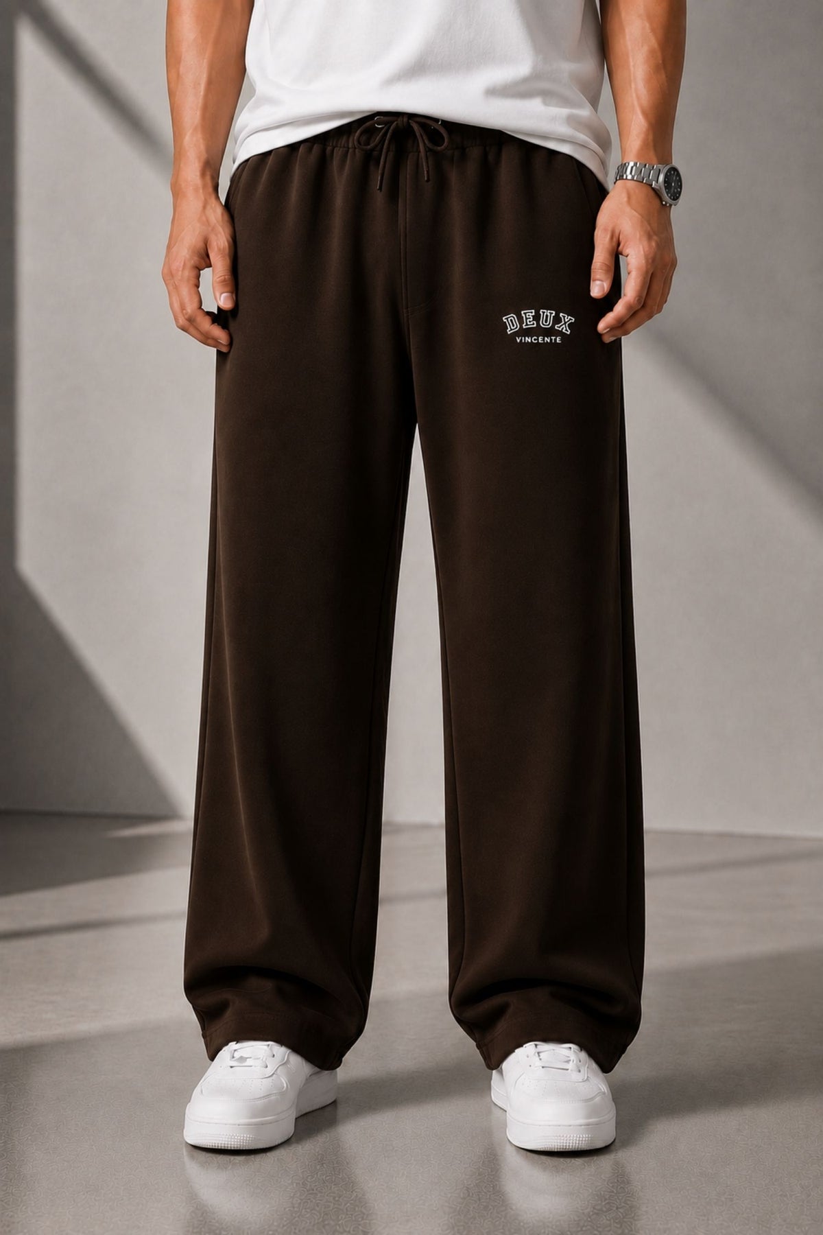 DV Classic Brown Straight Fit Cotton Jogger