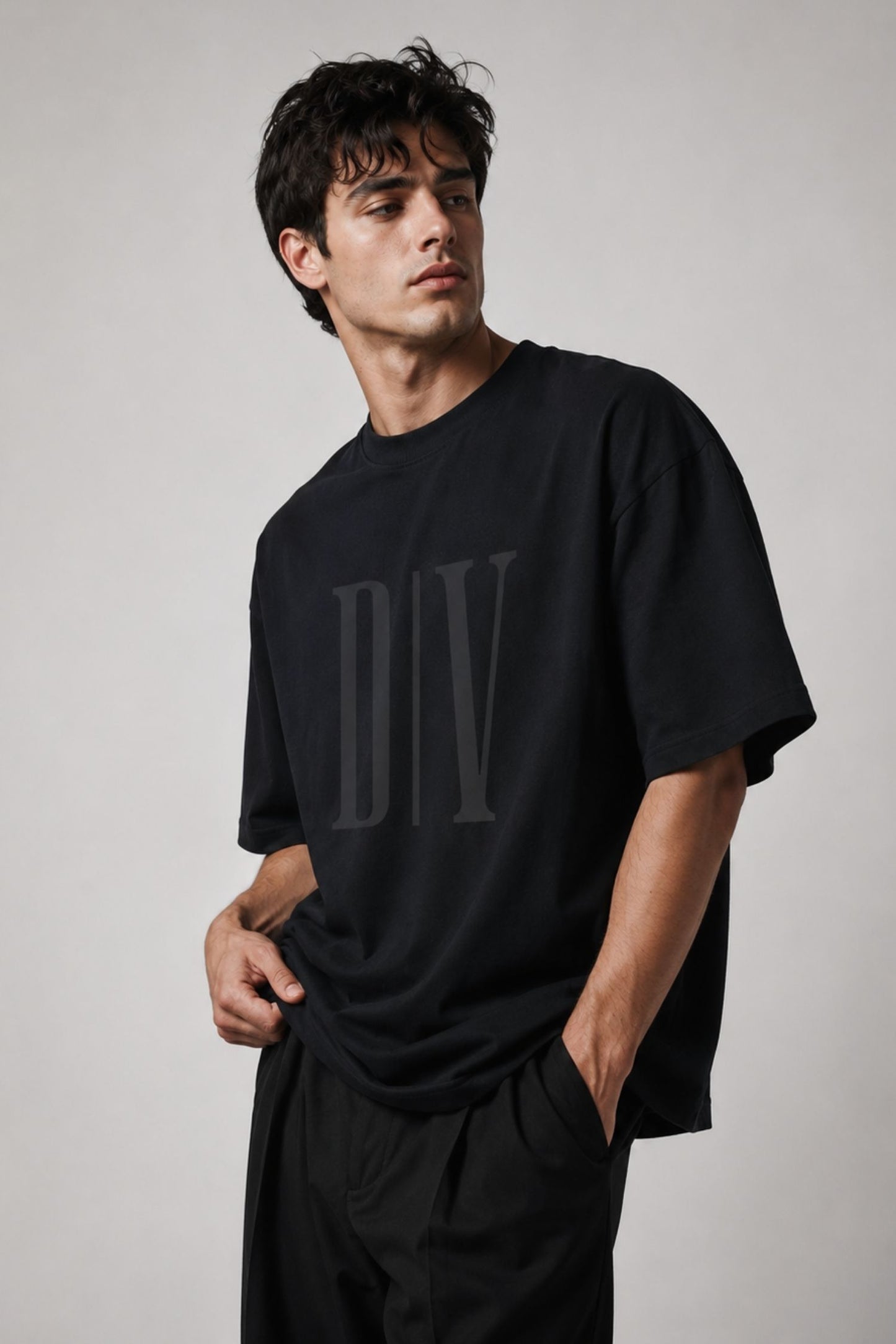 DV Legacy Black Oversized T-Shirt