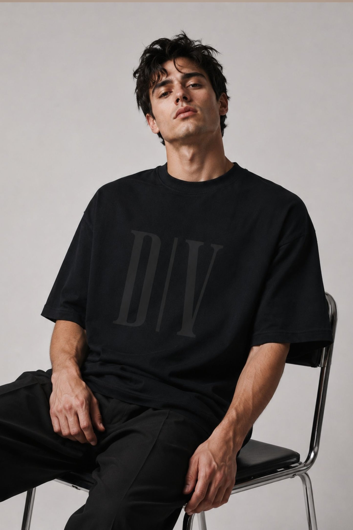 DV Legacy Black Oversized T-Shirt